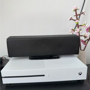 SAMSUNG Surround Sound Speaker Set